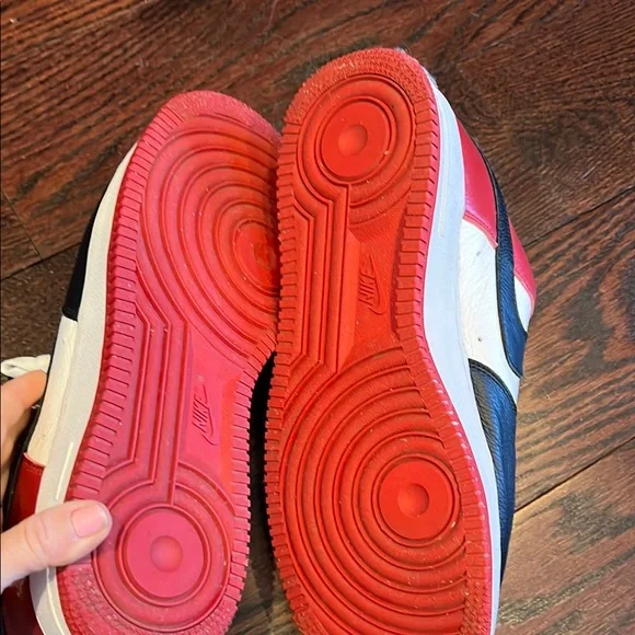 Like new Men’s Nike Air Force ones Black and Red Sneakers - Picture 4 of 4